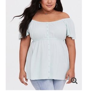GUC torrid size 4 mint crepe off shoulder top